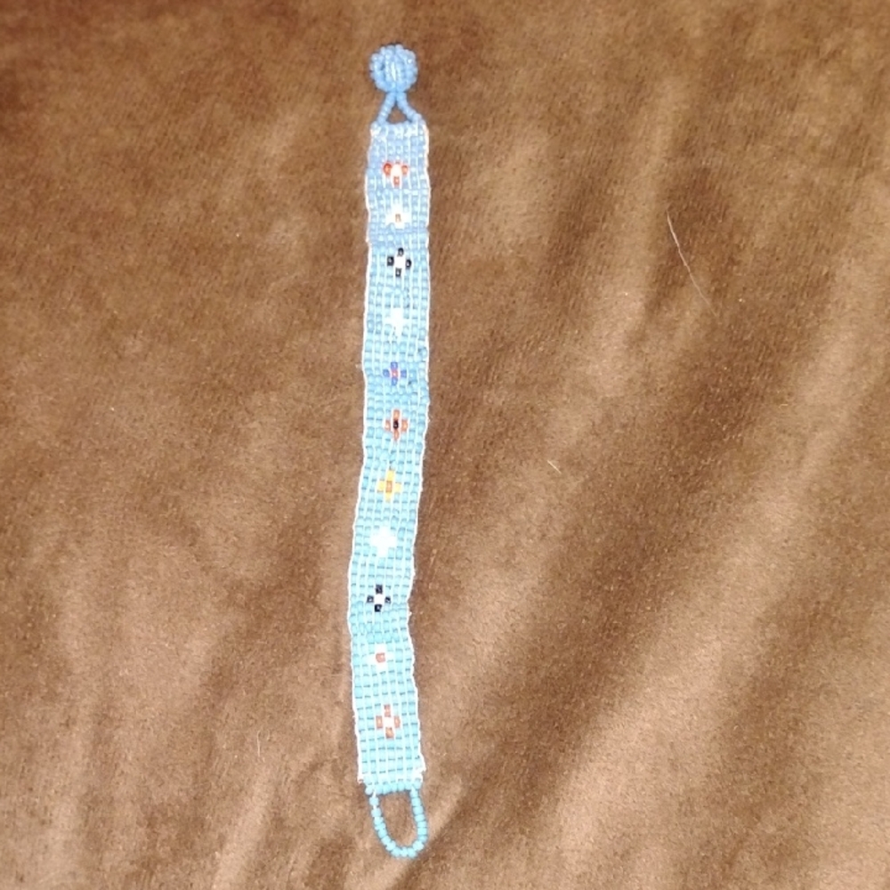 Native Beaded Bracelet - Picture 1 of 4
